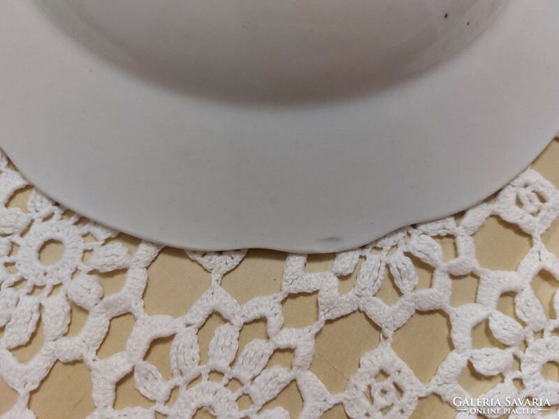 Zsolnay porcelán tányérok