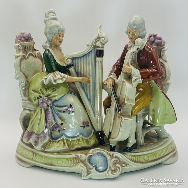 Lippelsdorf porcelán zenélő pár
