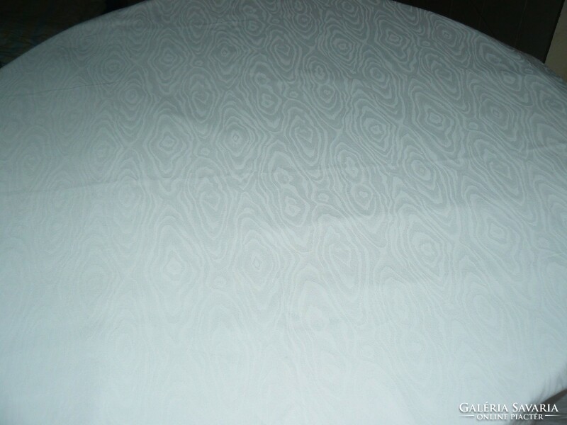 Beautiful white damask bedding set