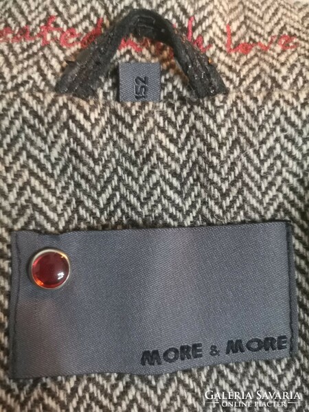 More&More 152-es tweed spencer, rövid blézer, halszálka mintás gyapjú szövet, kiskabát
