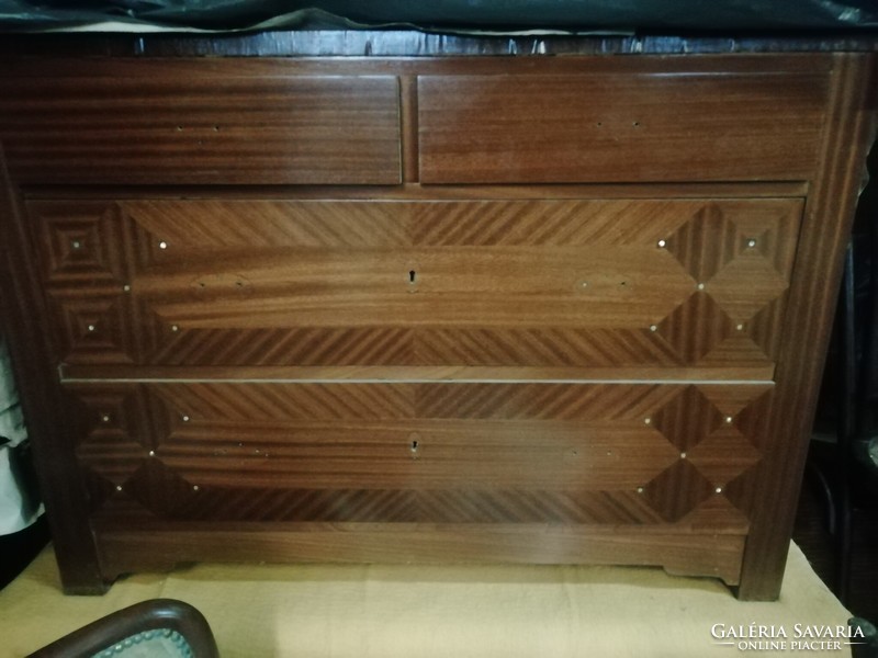 Austrian Art Nouveau 4-drawer chest of drawers