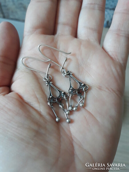 Elegant silver (925) Greek earrings with a small garnet