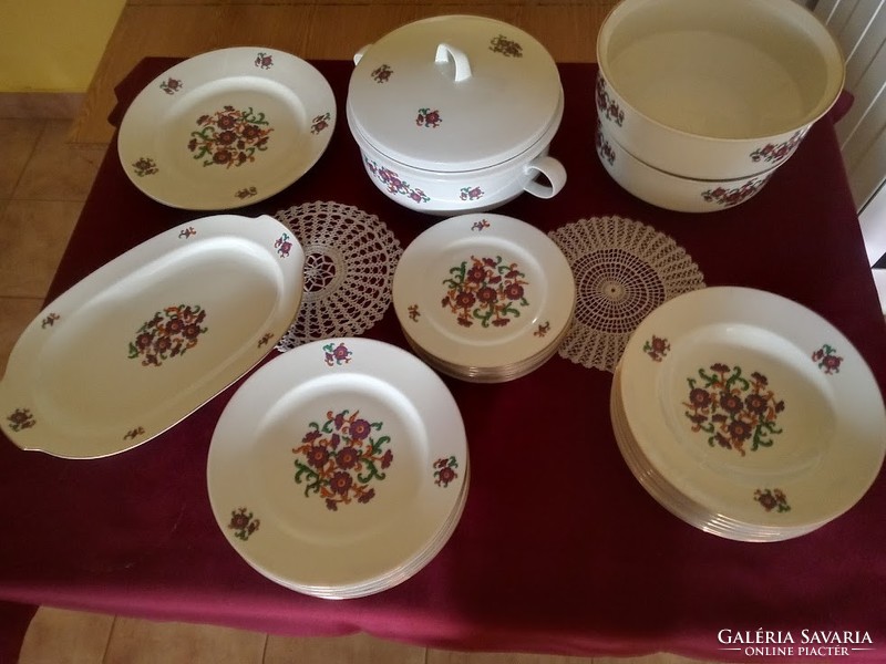 Henneberg German porcelain tableware for 6 people 23 pcs