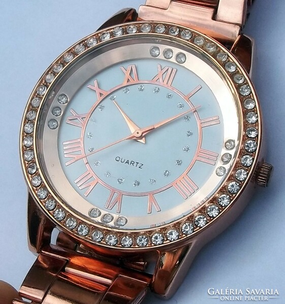 Women's watch in rose gold color