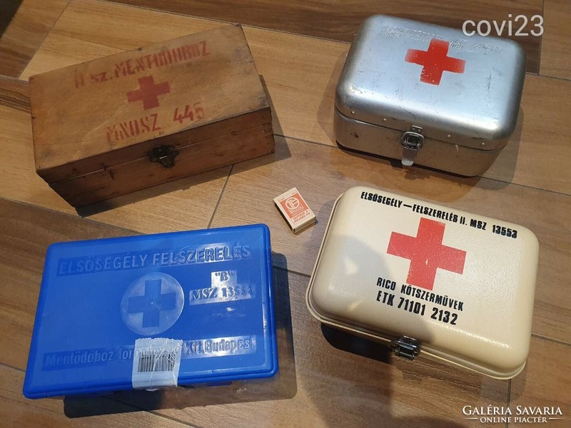 Retro first aid kits 4 generations in one, all up to birth