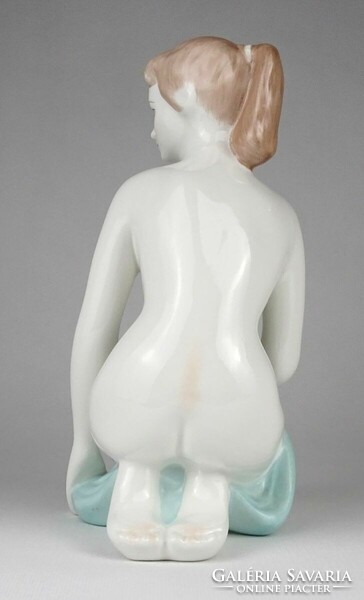 1M299 Régi Aquincum porcelán térdelő női akt szobor 22 cm