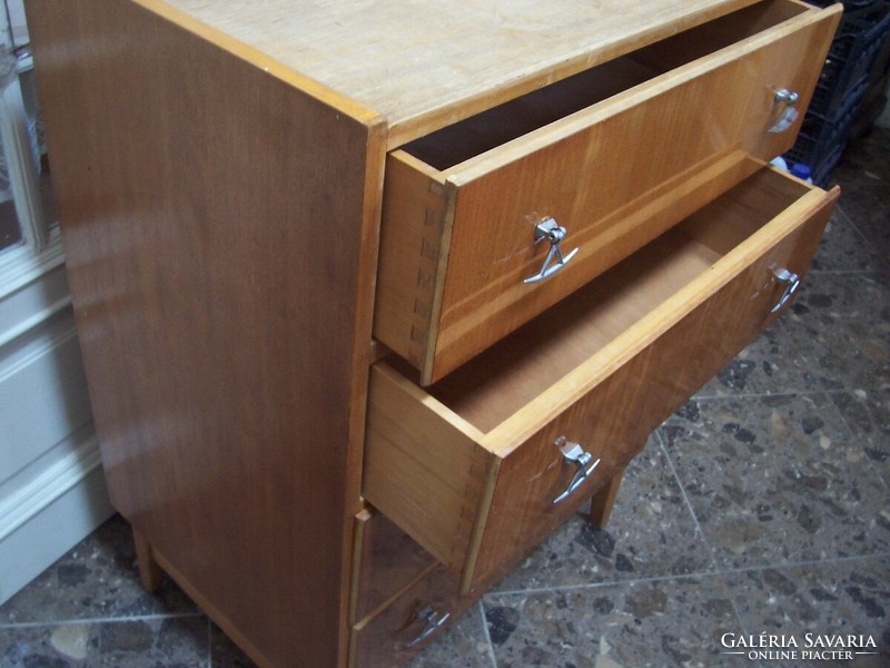 Retro chest of drawers