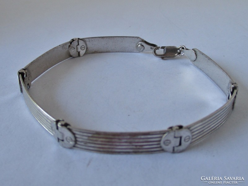 Silver bracelet with a special, beautiful pattern