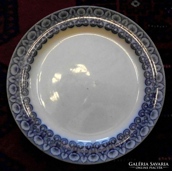 Antique, massive earthenware English 7-piece plate set, flow blue (river blue) pattern, 19th century