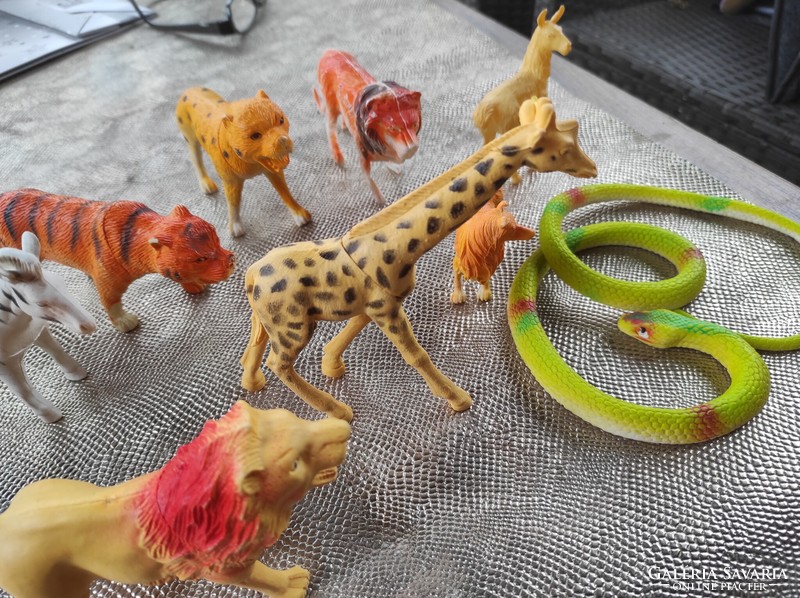Toy animals