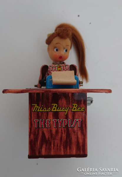 Miss busy - bee 