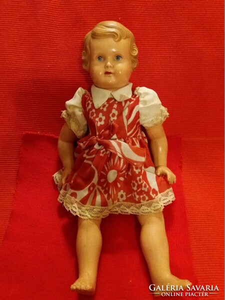 Antik MINERVA celluloid játék baba eredeti ruhájában a képek szerint