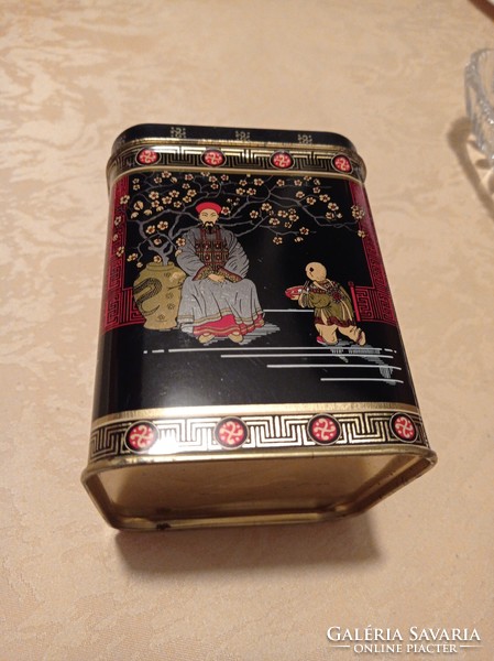 Made in England metal box for holding tea grass