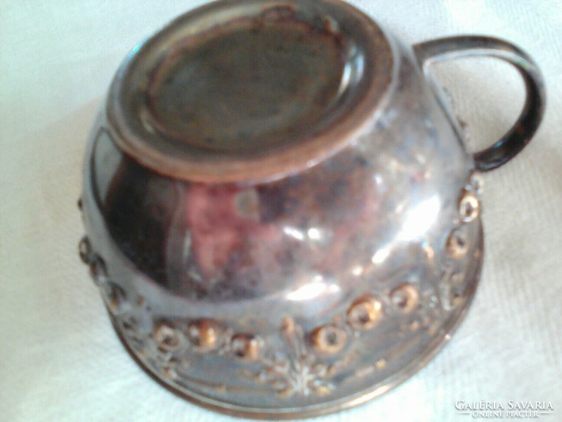 Other antiques, antique metal cups
