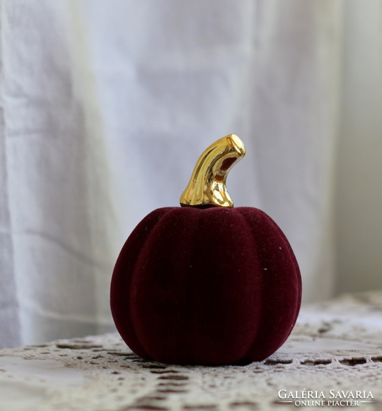 Velvet decoration pumpkin in a very nice wine red color
