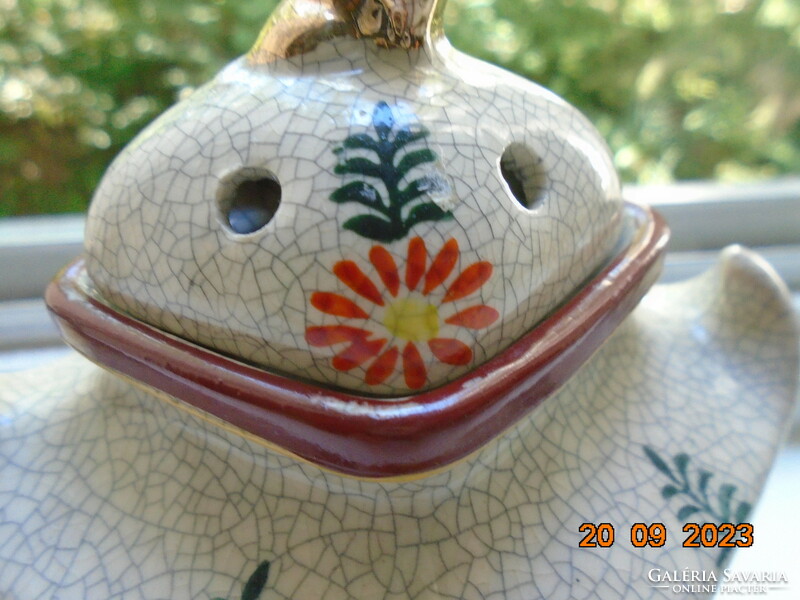 Kézzel festett rombusz Satsuma moriage füstölő,4 lábon.repesztett mázzal Kannon és virág minta