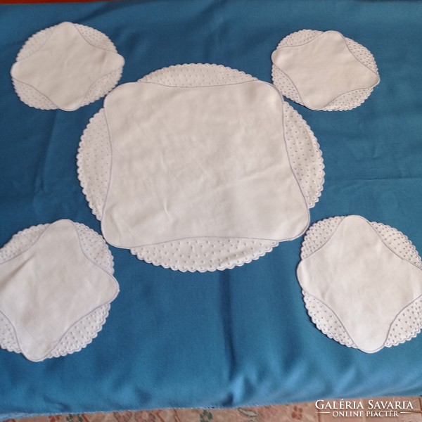 Placemat with 4 napkins