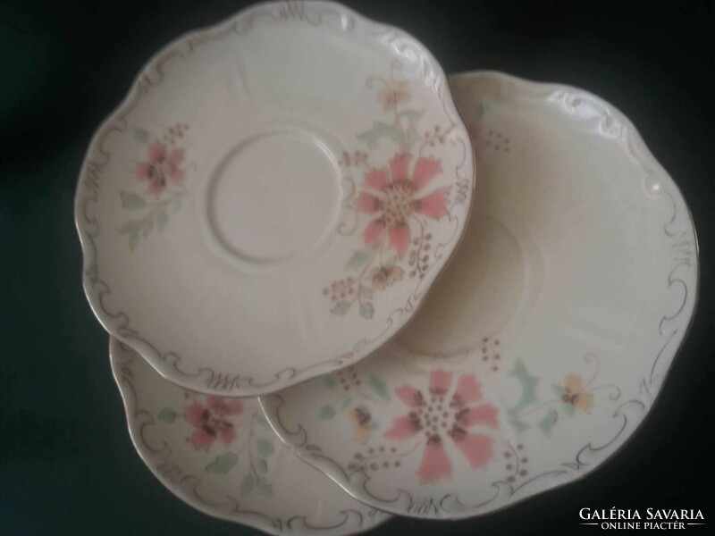 Zsolnay porcelain small plates, 3 pcs
