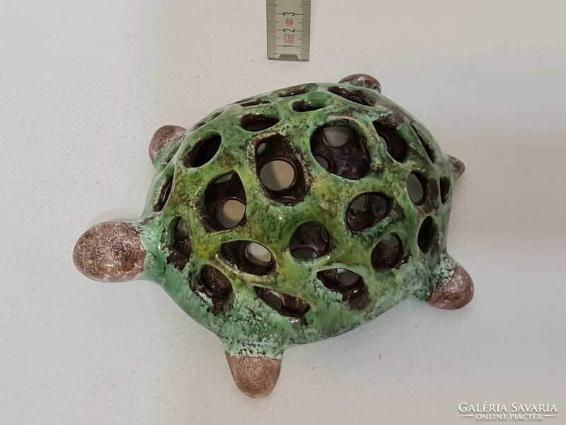 Barna, zöld mázas ikebana, teknős kerámia virágtartó (2773)