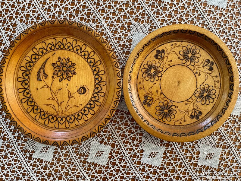 2 pcs. Wall plate, wooden plate made with retro, burnt technique