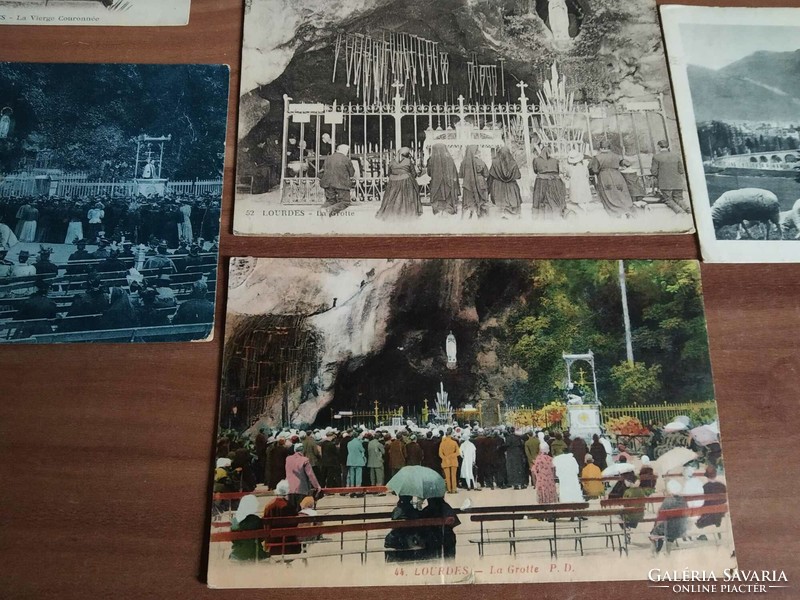 8 db Lourdes-i képeslap, egyben