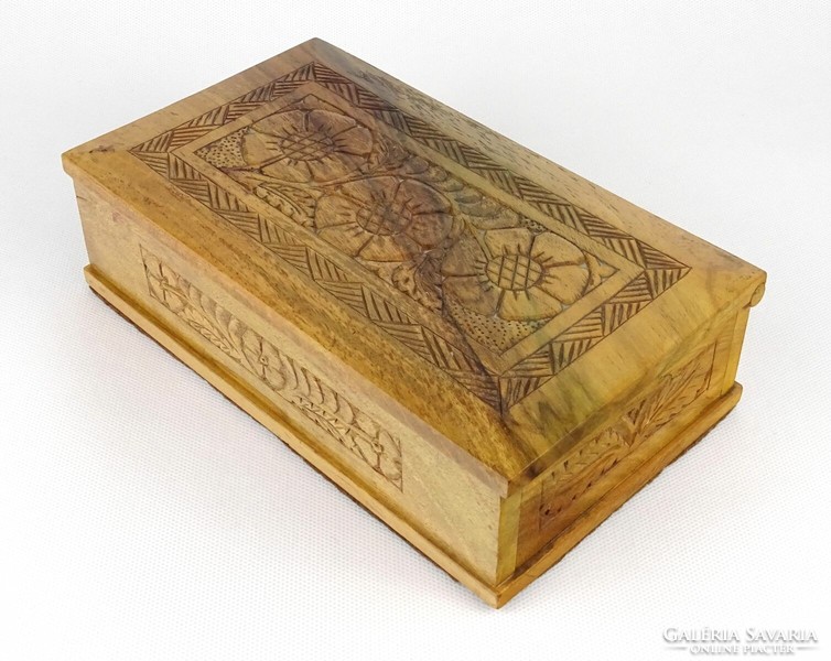 1O479 carved hardwood chest box