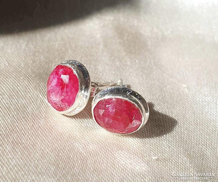 925 sterling silver earrings with a real natural raw ruby! They are not filled with glass!