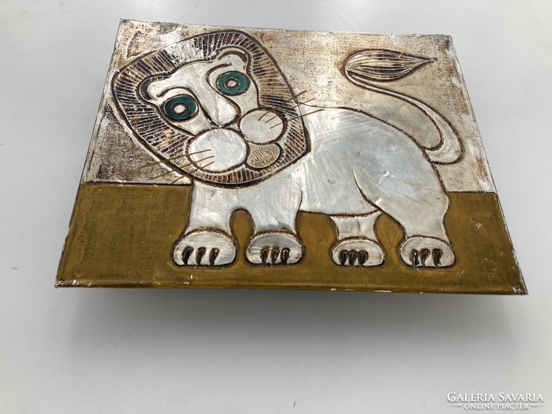 Mid-century retro oroszlán domborított lemezkép