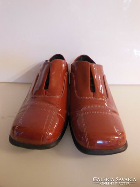 Shoes - graceland - patent leather - inner sole length - 25 cm - perfect - brand new - flawless