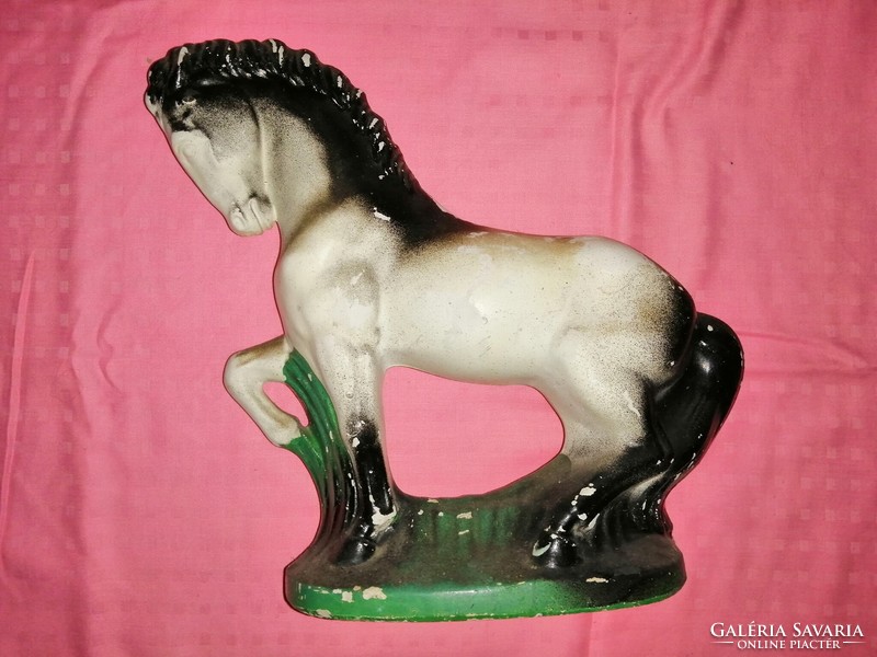 Antik 19. sz kerti törpét helyettesítő festett kerámia lovak 3 darab egyben 32 X 30 cm képek szerint