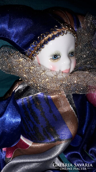 Régi porcelánfejú VELENCEI KARNEVÁL bohóc baba figura 28 cm szép állapot a képek szerint