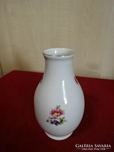 Hollóházi porcelán váza, magassága 11,5 cm. Jókai.
