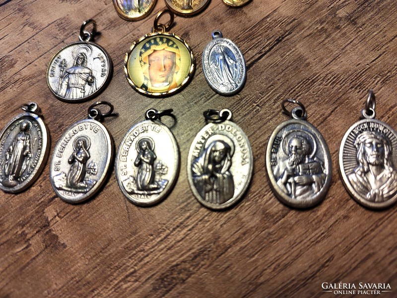 Holy pendants, grace coins, 13 pcs (srz.175)