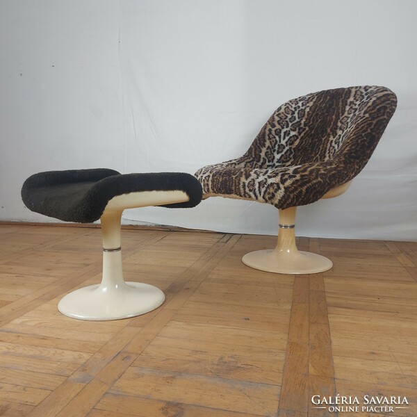 Hungarian space age armchair retro swivel chair + footrest