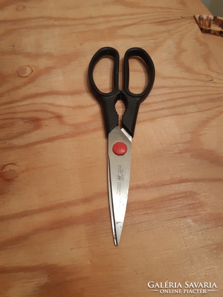 Quality kitchen scissors
