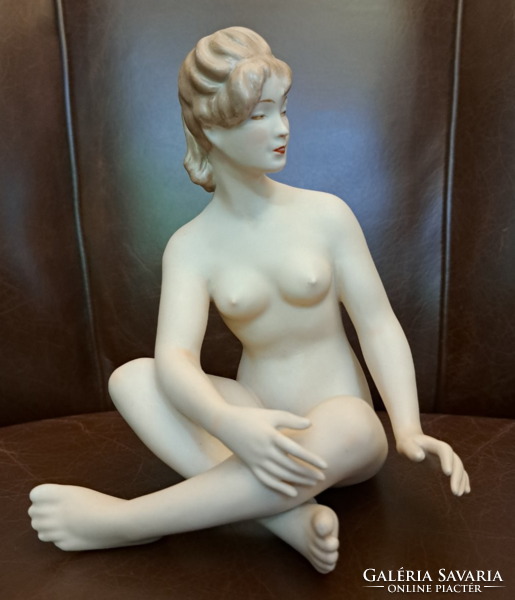 Wallendorf female nude porcelain figure