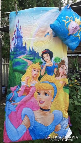 Original Disney princess sleeping bag with pillow