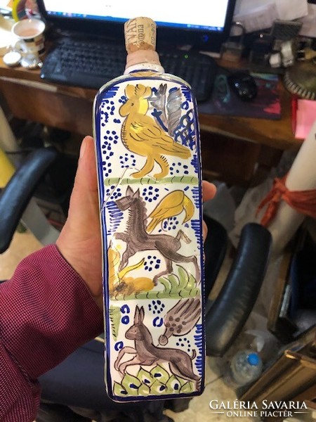Bottle with Habán pattern, 24 cm high beauty.