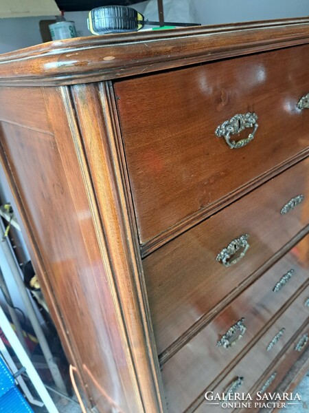 Chest of drawers. Early pewter