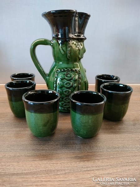 Miska jug with cups