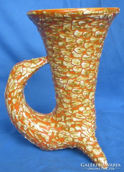 Gorka kerámia váza, jelzett, 16.8 cm magas