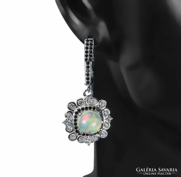 Valodi Tuz Opal es Fekete Spinel 925 Ezust Fulbevalo