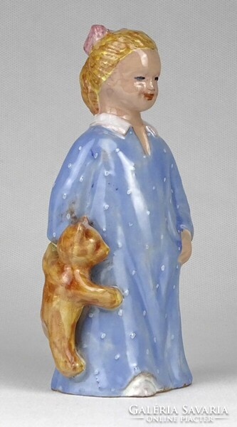 1O621 Régi pizsamás kislány medvével kerámia figura 17 cm