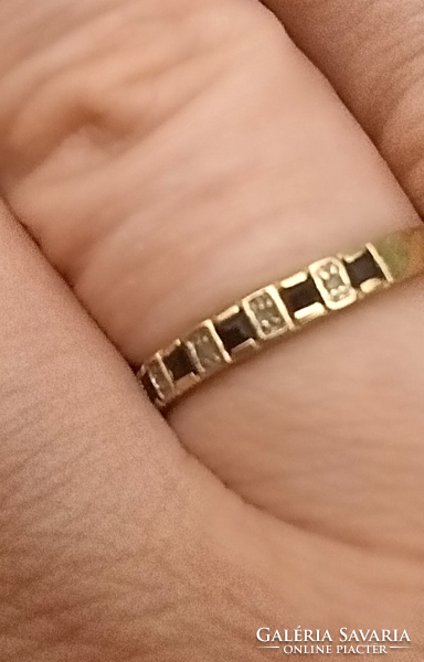 10 KT arany gyűrű gyémántokkal és zafírokkal, 55 méret