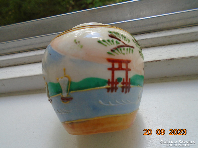 Régebbi kézzel festett dombor zománc váza Gésa,TORII kapu,Fuji,vitorlás hajók,panoramikus tájkép