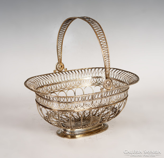 Silver filigree basket-shaped tray
