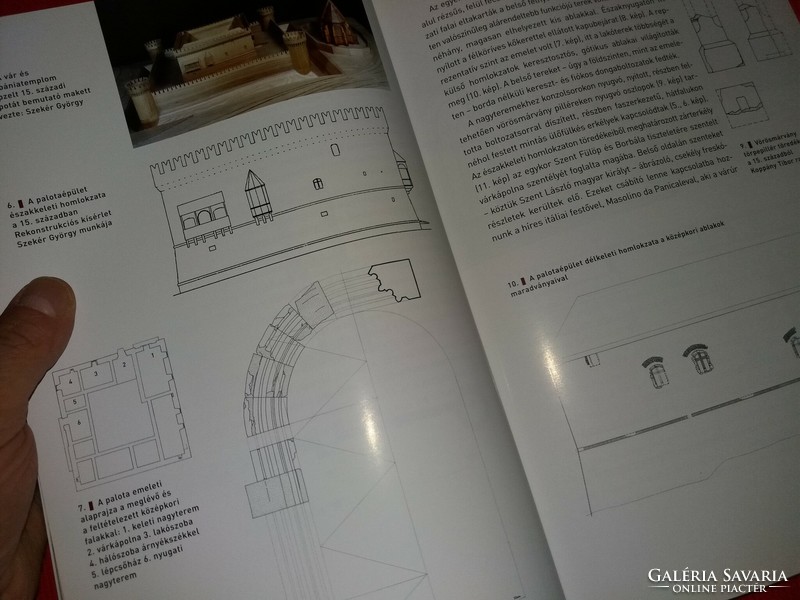 Csodálatos Castello - Az ozorai vár képes története könyv jó állapotban a képek szerint FORSTER