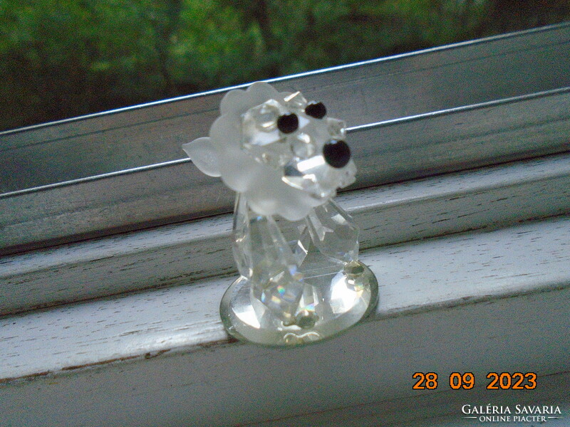 Hand polished, marked, Czech Mayfair lead crystal animal figure from the 70s, lion