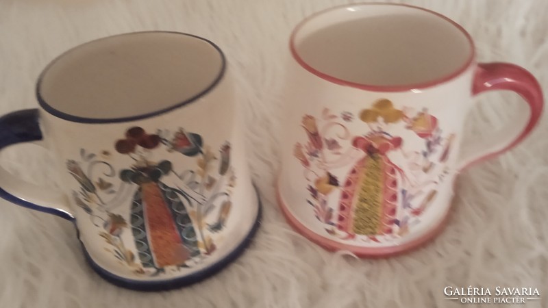 2 mugs with folk motifs together