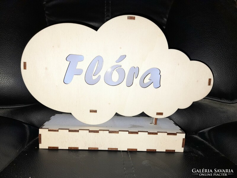 Famous cloud-shaped decorative lamp for children
